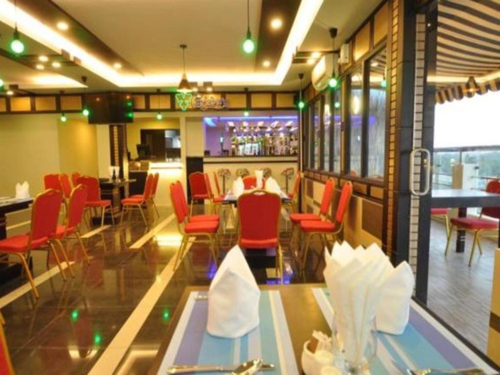 Hotel Heaven Yangon Exterior photo