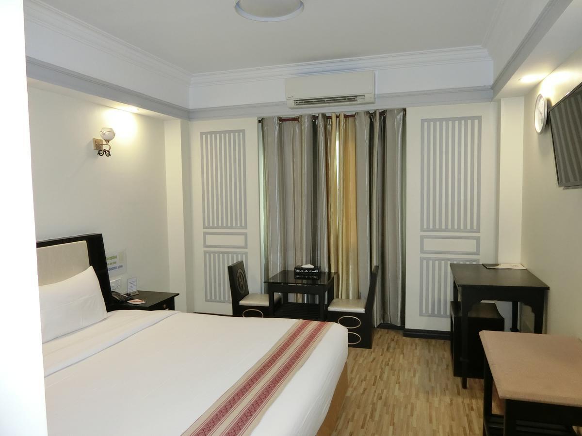 Hotel Heaven Yangon Exterior photo
