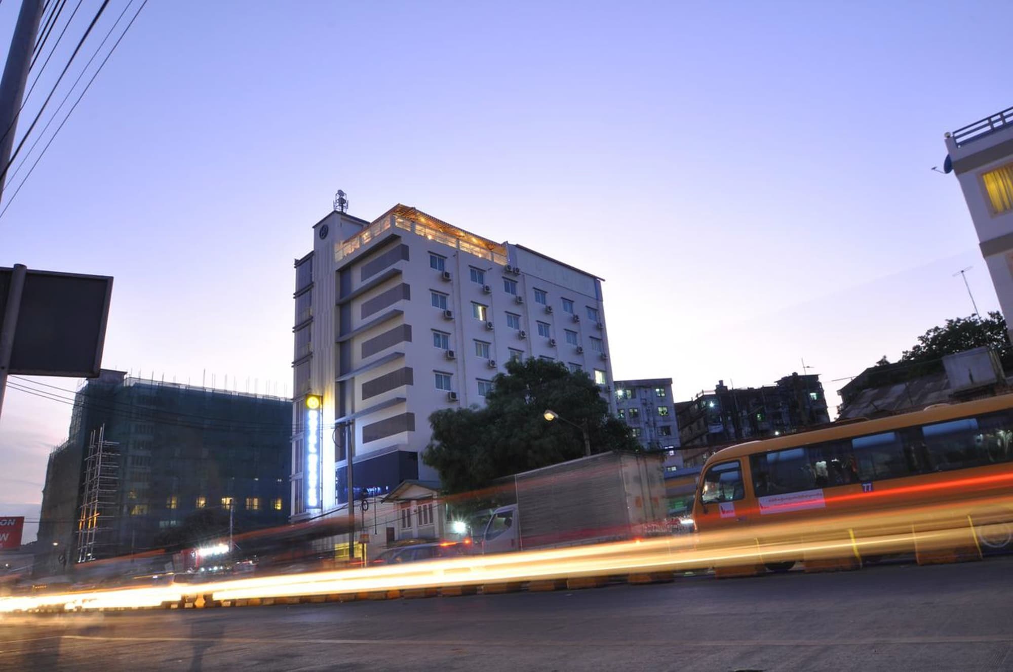 Hotel Heaven Yangon Exterior photo