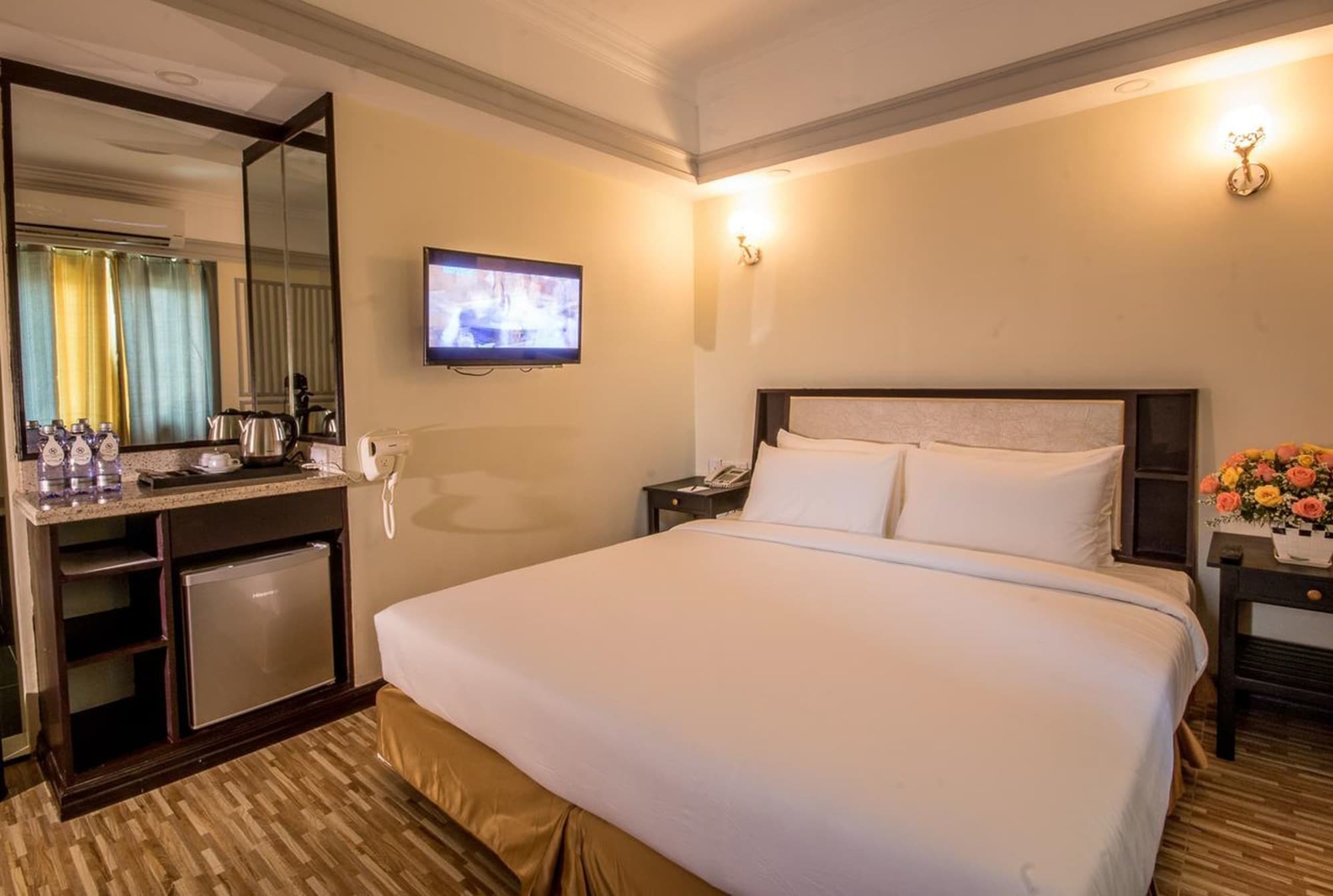 Hotel Heaven Yangon Exterior photo